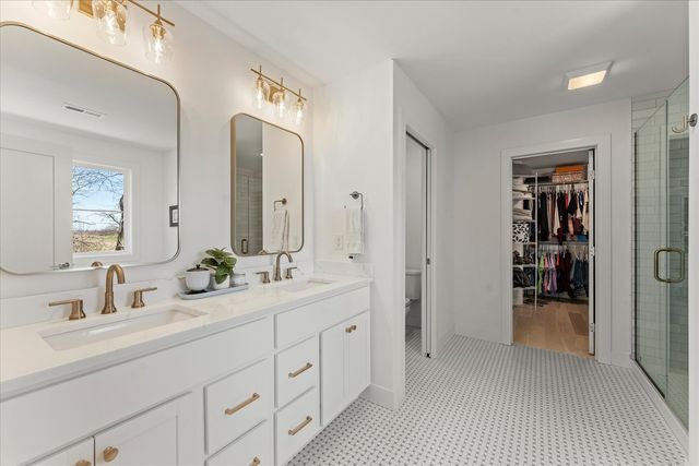 1213 Briarwood Lane, Mahomet, IL 61853