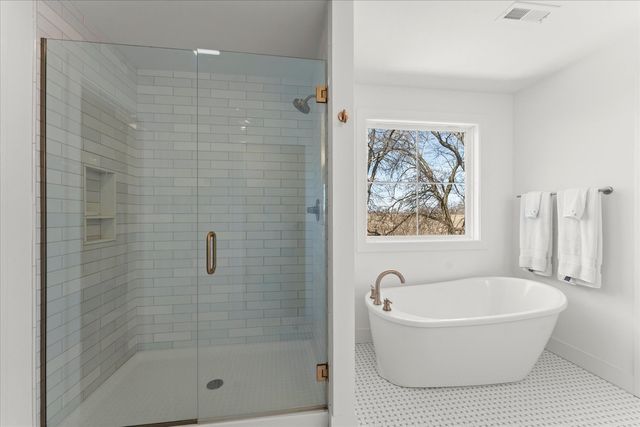 1213 Briarwood Lane, Mahomet, IL 61853