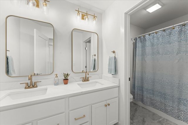 1213 Briarwood Lane, Mahomet, IL 61853