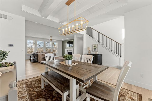 1213 Briarwood Lane, Mahomet, IL 61853