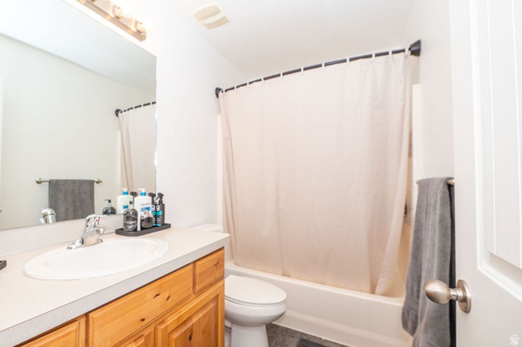 Image 13 of property listing at 359 E 2275 N #5, North Ogden, UT 84414