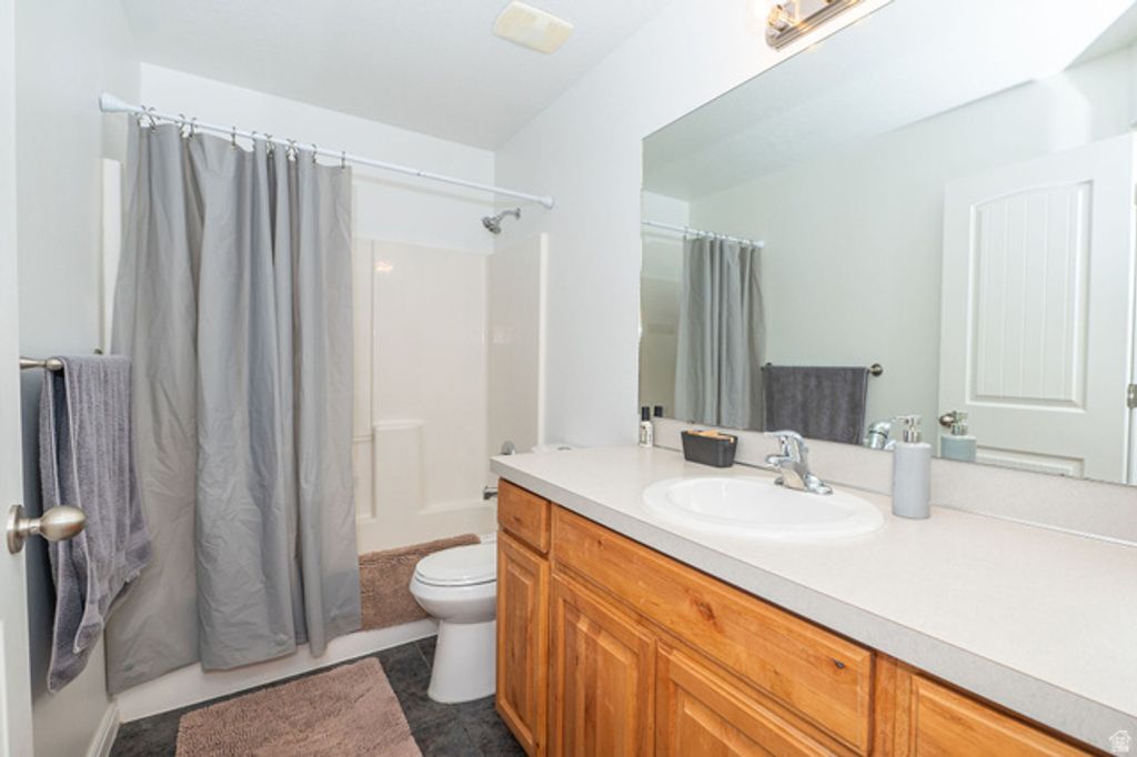 Image 16 of property listing at 359 E 2275 N #5, North Ogden, UT 84414