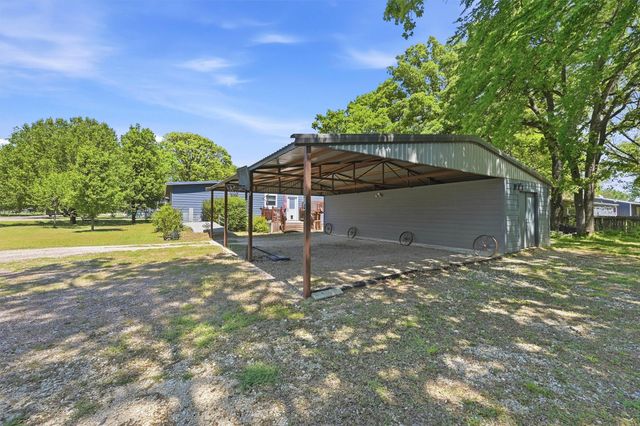 74 Whippoorwill Lane, Sadler, TX 76264