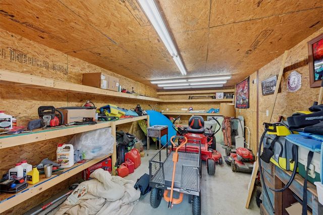 74 Whippoorwill Lane, Sadler, TX 76264