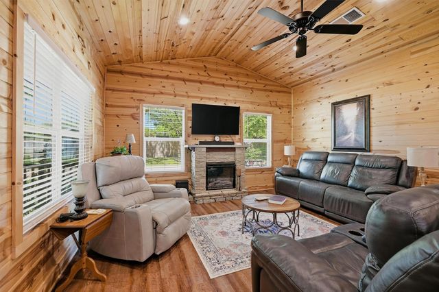 74 Whippoorwill Lane, Sadler, TX 76264