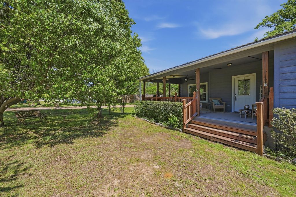 74 Whippoorwill Lane, Sadler, TX 76264