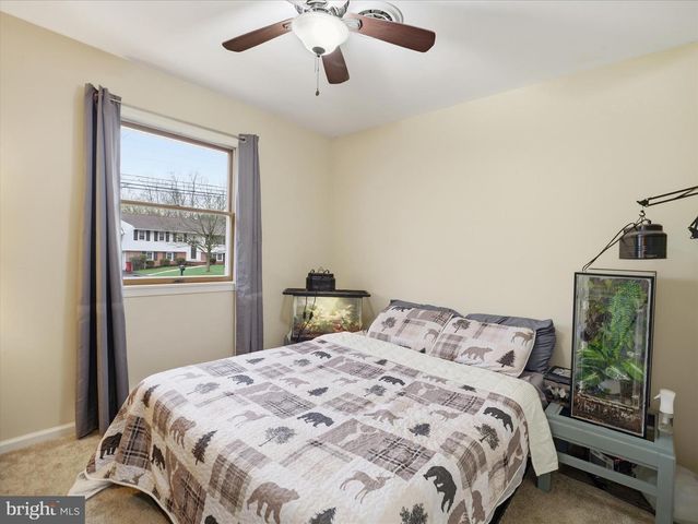 917 WOODLAND PARKWAY, Waynesboro, PA 17268