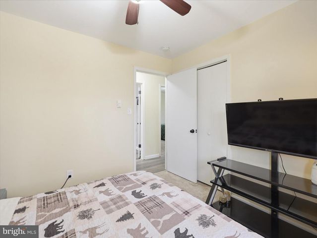 917 WOODLAND PARKWAY, Waynesboro, PA 17268
