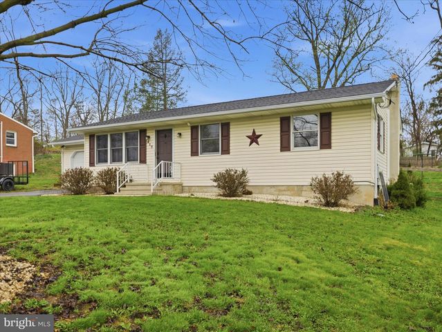 917 WOODLAND PARKWAY, Waynesboro, PA 17268