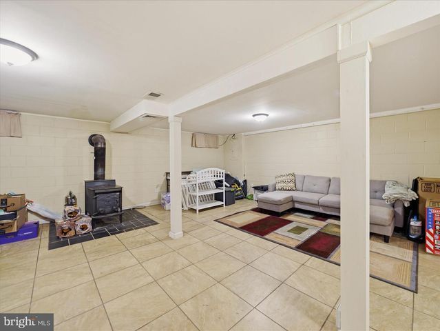 917 WOODLAND PARKWAY, Waynesboro, PA 17268