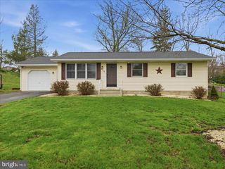 917 WOODLAND PARKWAY, Waynesboro, PA 17268