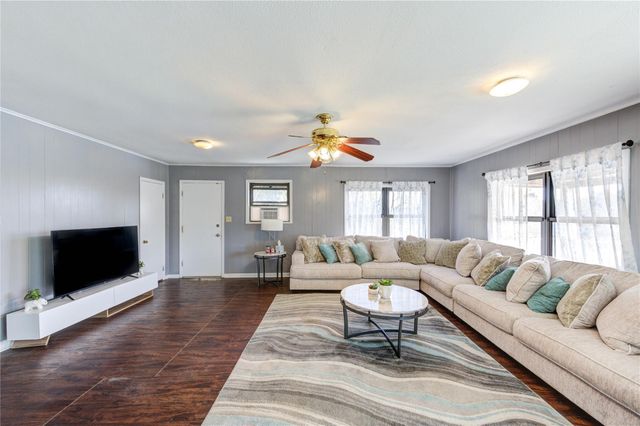 232 Hideaway Lane, Goodrich, TX 77335