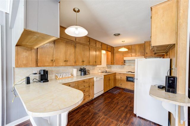 232 Hideaway Lane, Goodrich, TX 77335