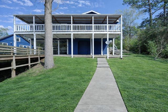 232 Hideaway Lane, Goodrich, TX 77335