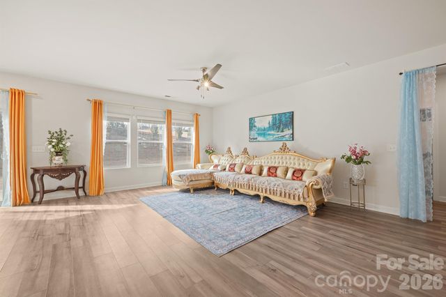 13022 KENWORTH Road, Charlotte, NC 28278