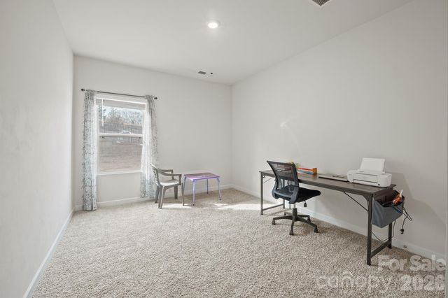 13022 KENWORTH Road, Charlotte, NC 28278