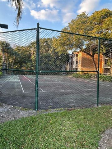 4045 Mcnab Road 201 G, Pompano Beach, FL 33069