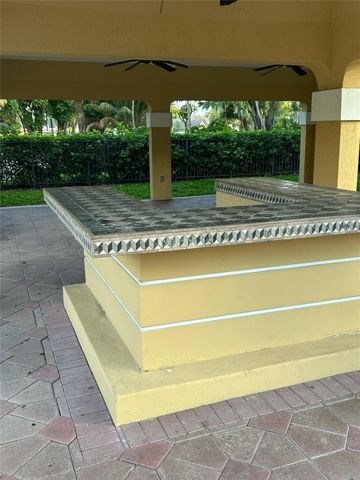 4045 Mcnab Road 201 G, Pompano Beach, FL 33069