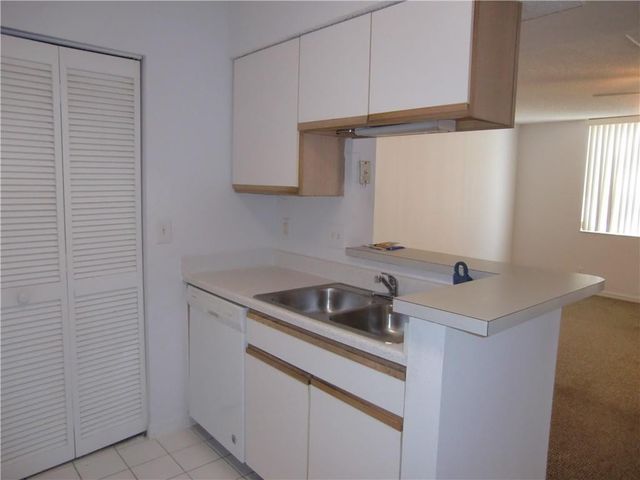 4045 Mcnab Road 201 G, Pompano Beach, FL 33069