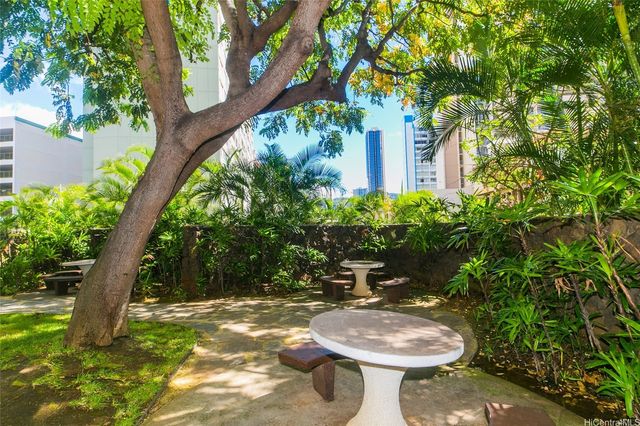 750 Amana Street 1612, Honolulu, HI 96814