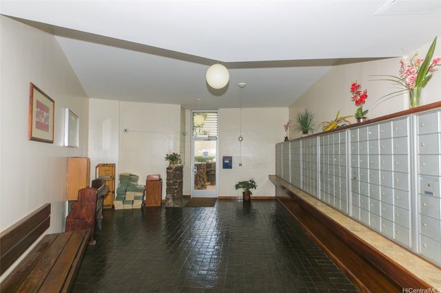 750 Amana Street 1612, Honolulu, HI 96814