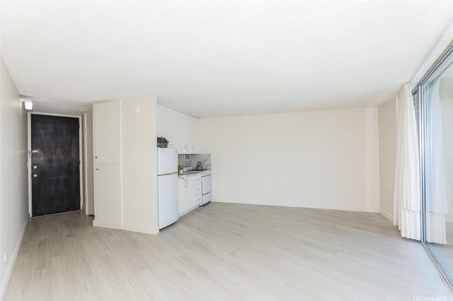 750 Amana Street 1612, Honolulu, HI 96814