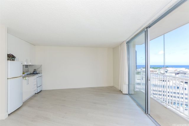 750 Amana Street 1612, Honolulu, HI 96814