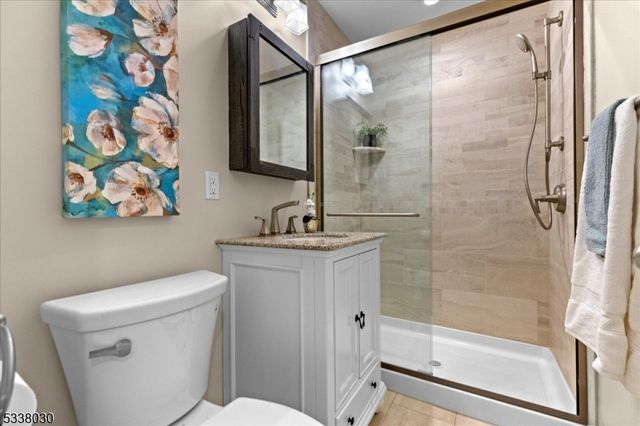 94 Brookville Hollow Rd, Delaware Twp., NJ 08559