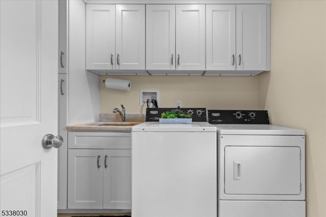 94 Brookville Hollow Rd, Delaware Twp., NJ 08559