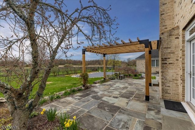 94 Brookville Hollow Rd, Delaware Twp., NJ 08559