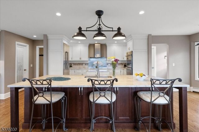 94 Brookville Hollow Rd, Delaware Twp., NJ 08559