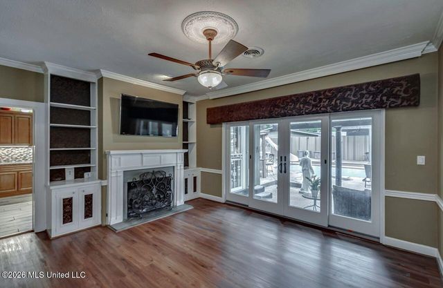 1016 Meadowbrook Road, Jackson, MS 39206