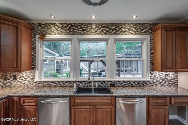 1016 Meadowbrook Road, Jackson, MS 39206