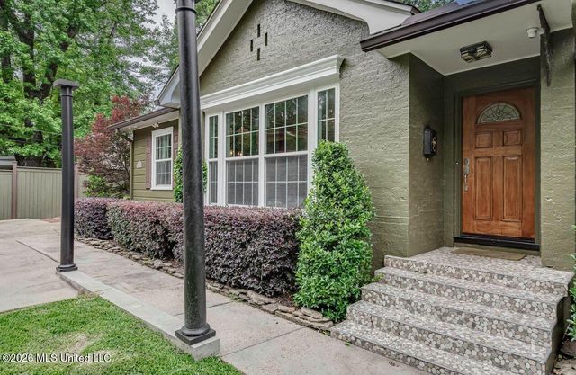 1016 Meadowbrook Road, Jackson, MS 39206
