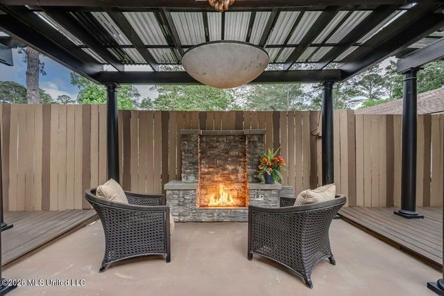 1016 Meadowbrook Road, Jackson, MS 39206