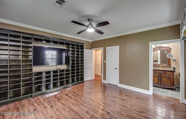 1016 Meadowbrook Road, Jackson, MS 39206