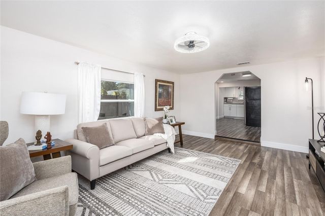 4978 71ST STREET N, St Petersburg, FL 33709