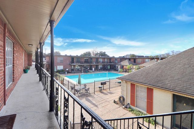 11550 Chimney Rock Road 205, Houston, TX 77035