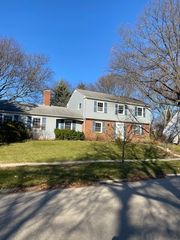 405 Blue Grass Court, Naperville, IL 60563