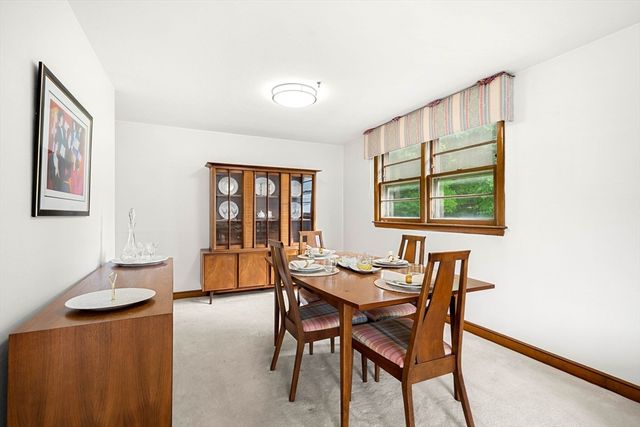 12 Raylen Ave, Peabody, MA 01960