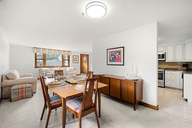 12 Raylen Ave, Peabody, MA 01960