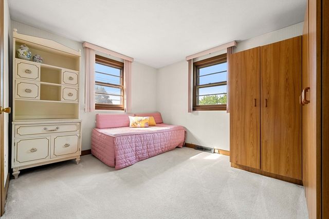 12 Raylen Ave, Peabody, MA 01960