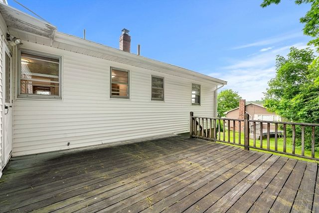 12 Raylen Ave, Peabody, MA 01960