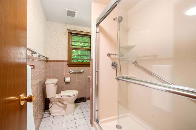 12 Raylen Ave, Peabody, MA 01960