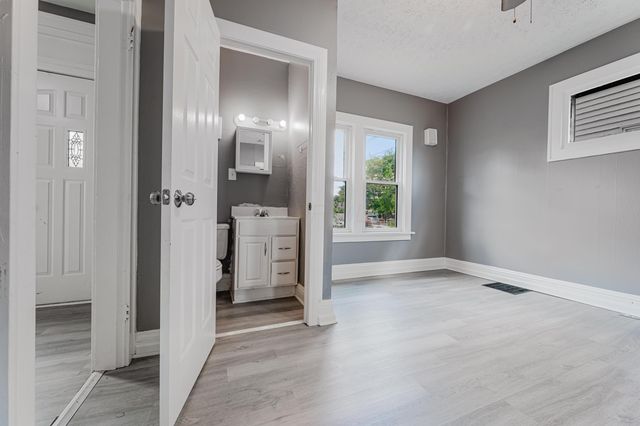 176 S Terrace Avenue, Columbus, OH 43204