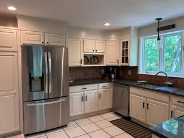 45 Blossom Road, Windham, NH 03087