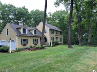 45 Blossom Road, Windham, NH 03087
