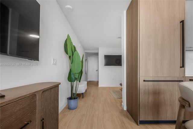 580 72nd Street 1005, Miami Beach, FL 33141