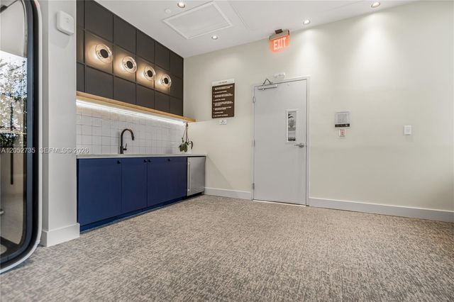 580 72nd Street 1005, Miami Beach, FL 33141