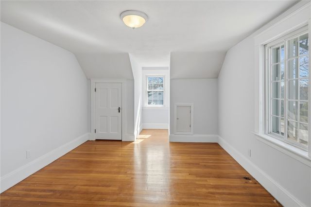 21 Earlham Way, Warwick, RI 02886